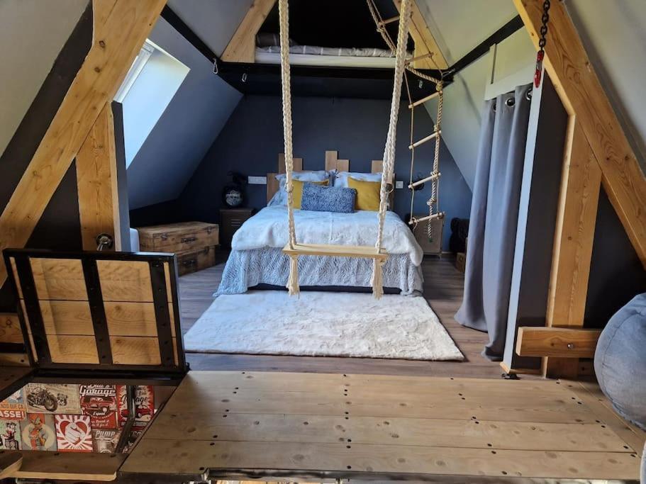 Chalet Industriel Avec Filet Et Spa Sorigny Buitenkant foto