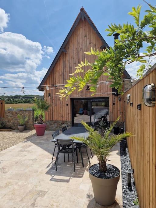 Chalet Industriel Avec Filet Et Spa Sorigny Buitenkant foto