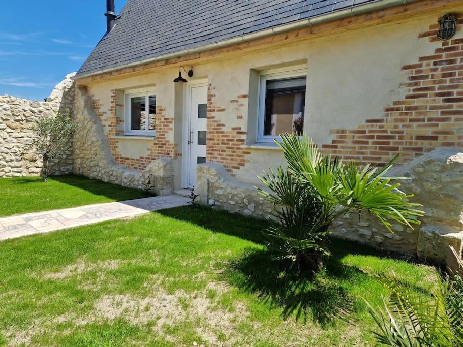 Chalet Industriel Avec Filet Et Spa Sorigny Buitenkant foto